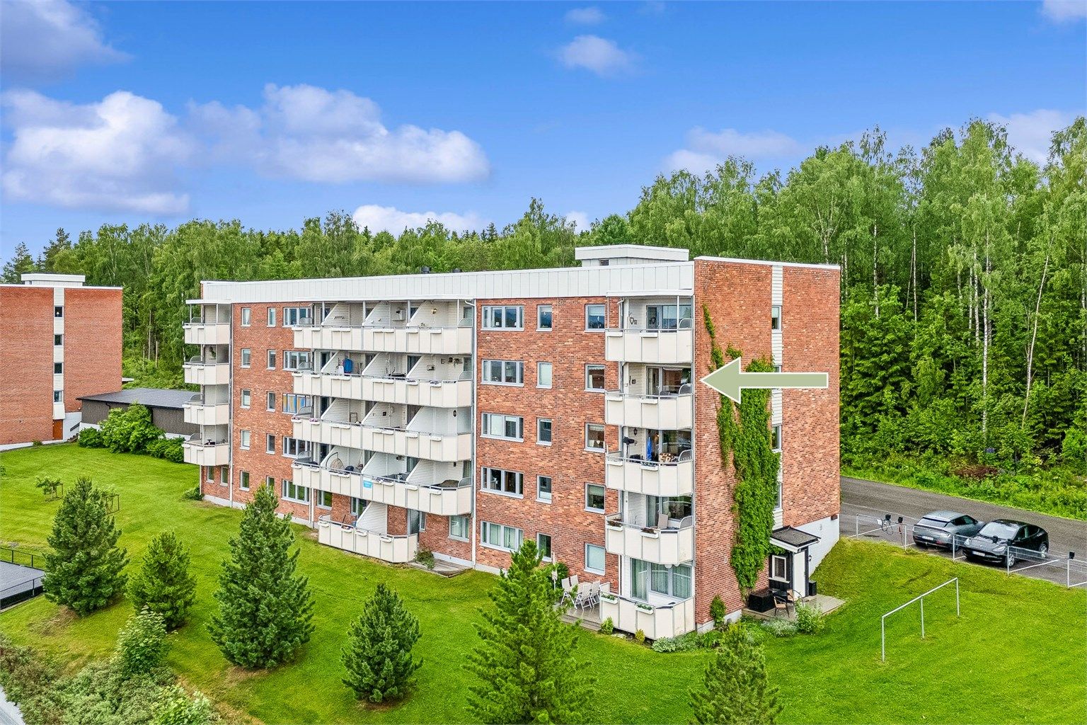 Velkommen til Olav Trygvasons gate 67B! 4-roms i 3. etasje med tilbaketrukket beliggenhet. 