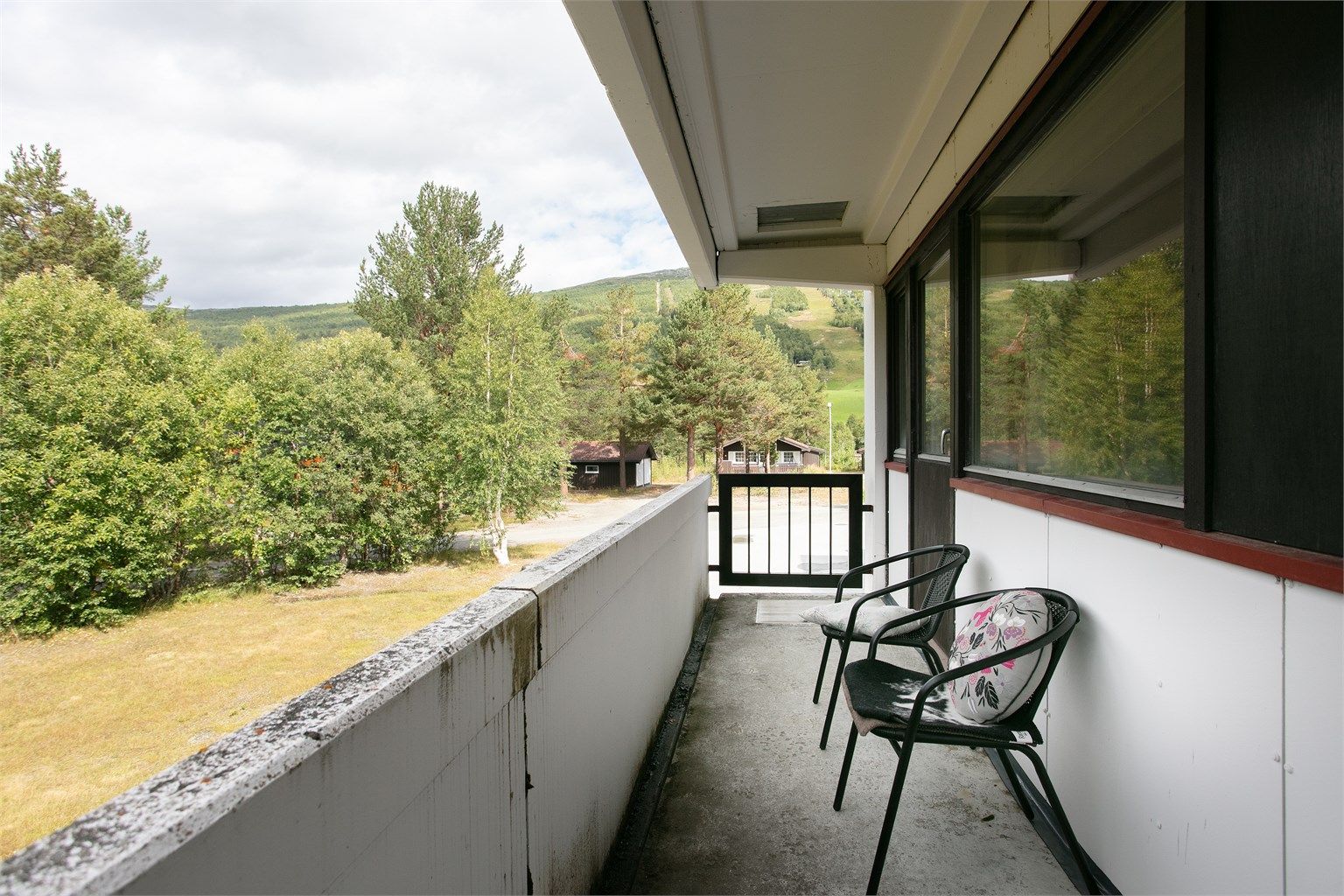 Utgang fra soverom til felles balkong/rømingsvei 