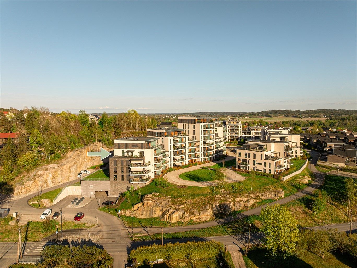 Denne leiligheten er blant de best beliggende i Tindlund Park; nest øverst i bygget lengst vest, med både altan og veranda.
Fotograf; Kristoffer Kristiansen.