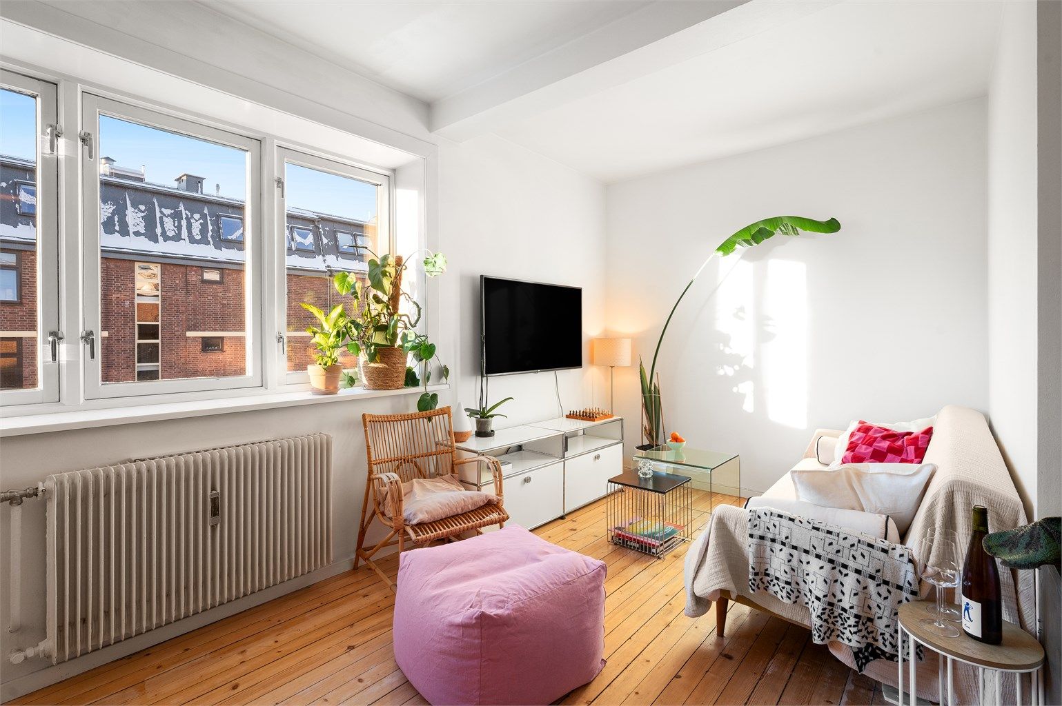 Velkommen til Hans Barliens Gate 1E - Presentert av Eiendomsmegler Krogsveen v/Emilie Lie! Foto: Peter Futo