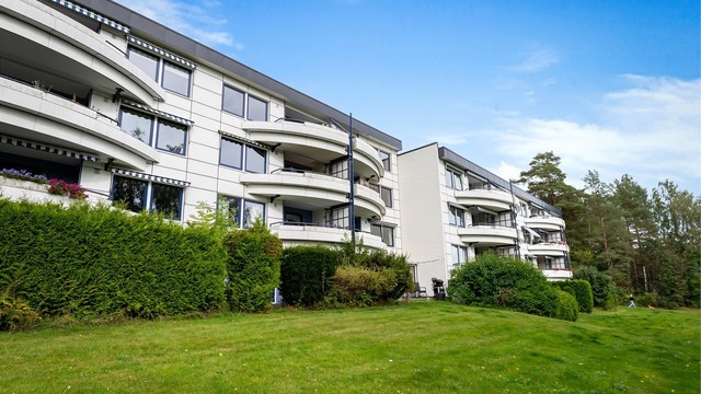 Borettslaget har store, grønne fellesarealer og en rolig atmosfære.