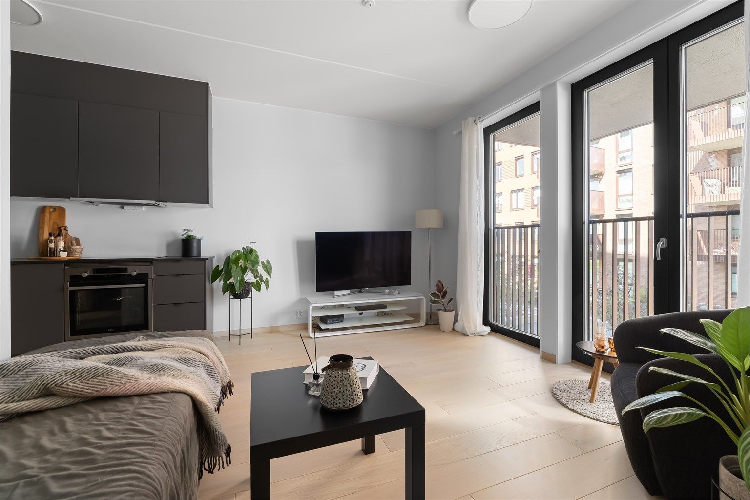 En stilfull, attraktiv og moderne 2-roms leilighet med en perfekt kombinasjon av sentral beliggenhet og fredelige omgivelser