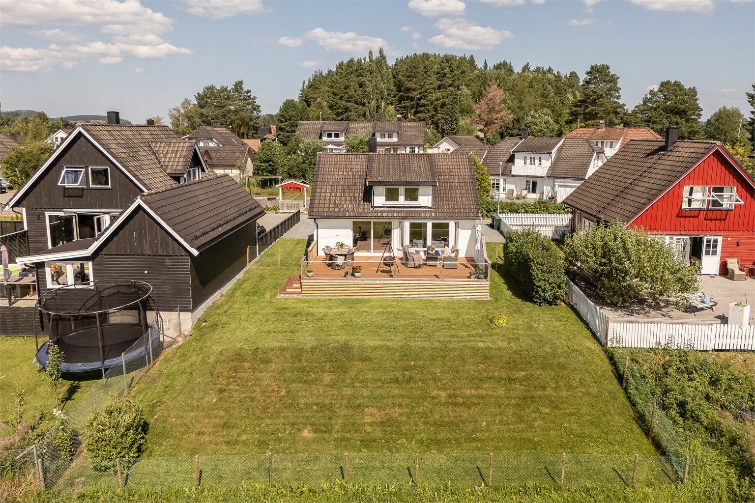 Velkommen til Gammelsaga 14 - og denne innbydende eneboligen beliggende i et veletablert område i Klæbu!