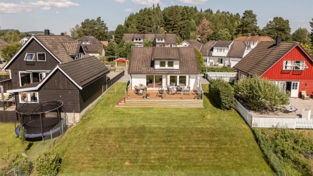 Velkommen til Gammelsaga 14 - og denne innbydende eneboligen beliggende i et veletablert område i Klæbu!