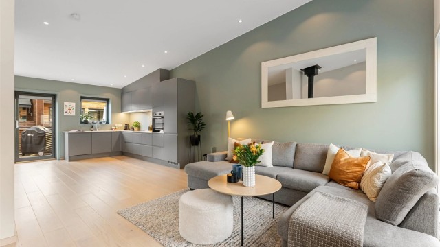 Velkommen til Neslia 3B – et lekkert og eksklusivt rekkehus med høy standard. Foto: Zovenfra