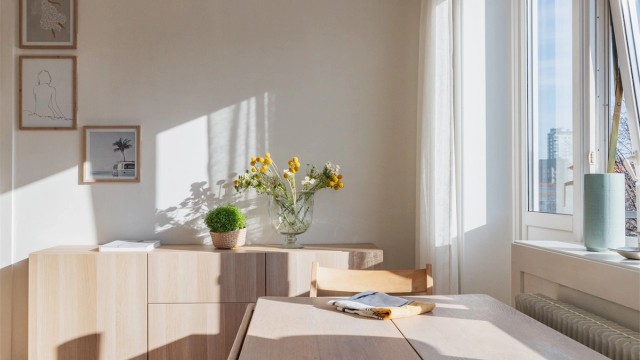 Simen Grevskott v/ Krogsveen Hasle har gleden av å presentere Hølandsgata 22A. Foto: Henrik Eriksen v/Fotostallen