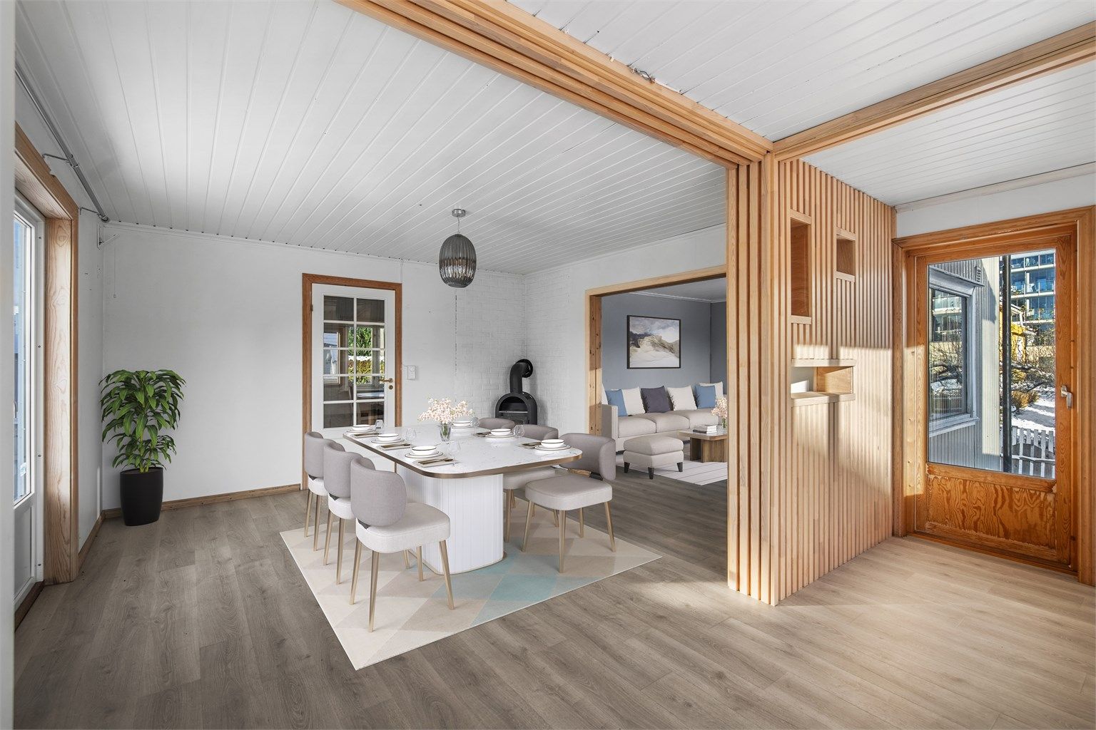 Her bor man stille og fredelig med gangavstand inn til sentrum med alle byens fasiliteter og Indre Havn med yrende folkeliv om sommeren