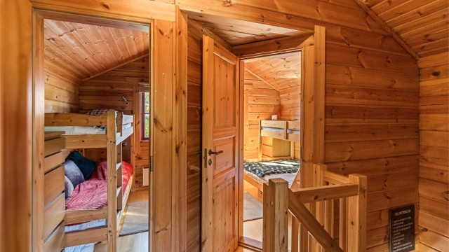 Det er innredet med 3 soverom