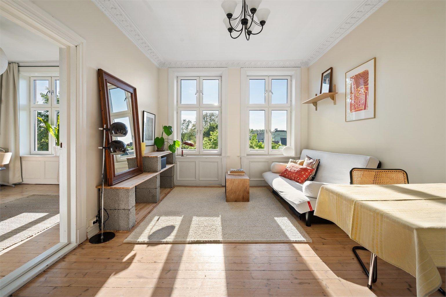 Velkommen til Schous Plass 7A! Presentert av Eiendomsmegler Krogsveen.