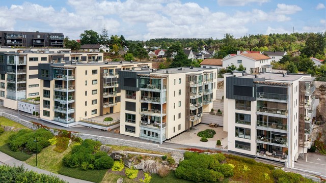 Moderne leilighetsbygg fra 2018, en del av det veldrevne Solrøysa Moss Boligsameie.
