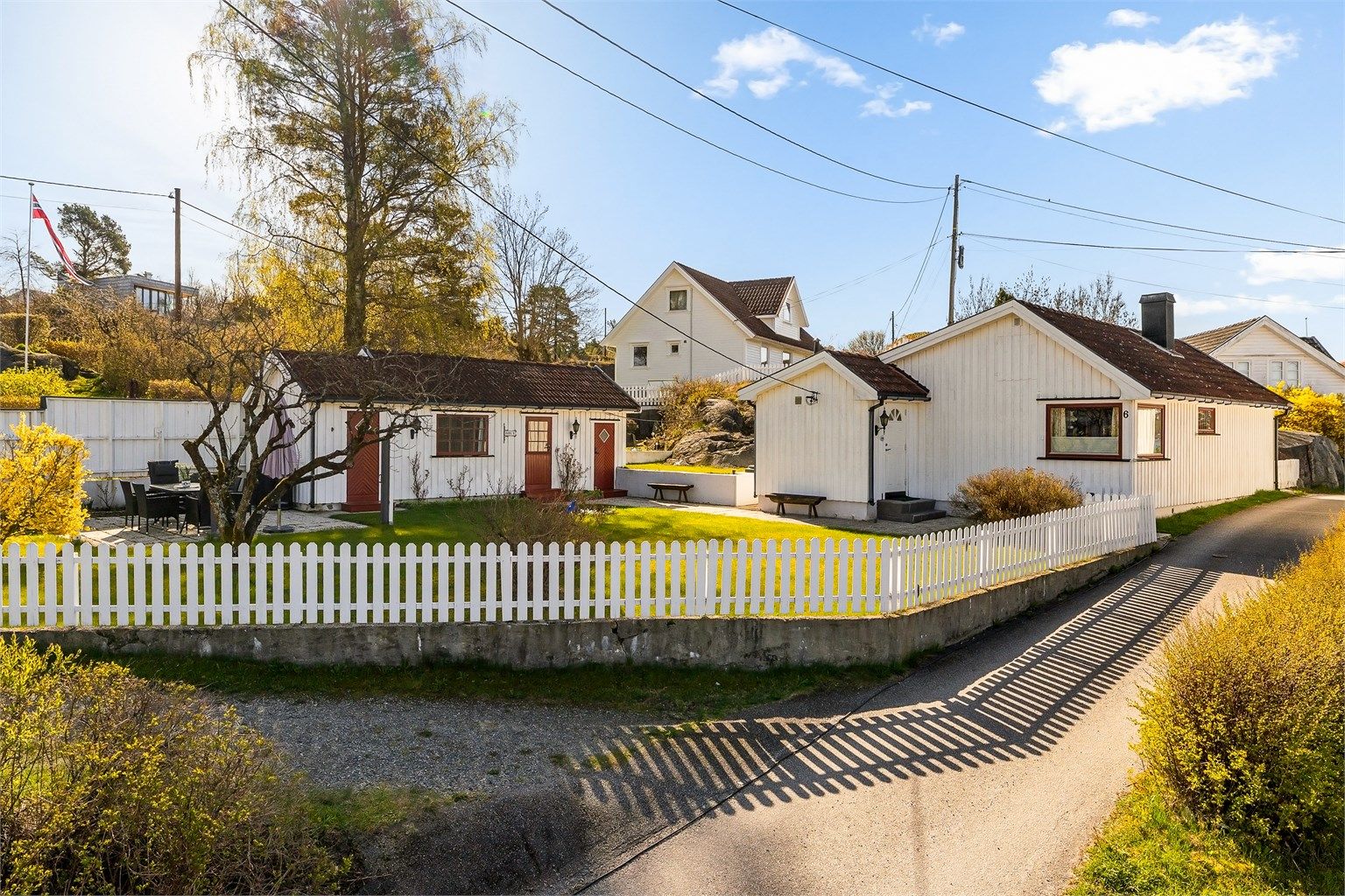 Sommerlig og sjarmerende.