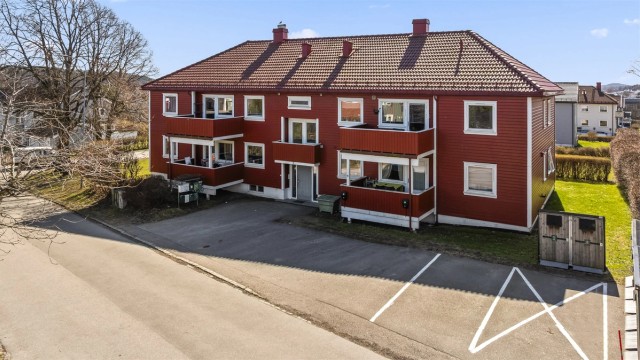 Velkommen til denne fine leiligheten beliggende sentralt til på Træleborg