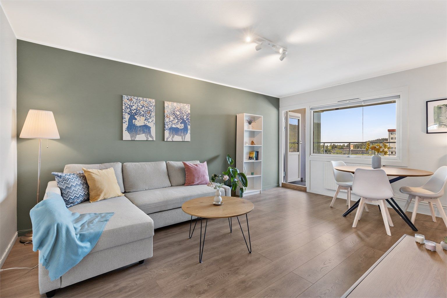 Robin Lauritzen v/ Krogsveen har gleden av å presentere Rødtvetveien 22! 