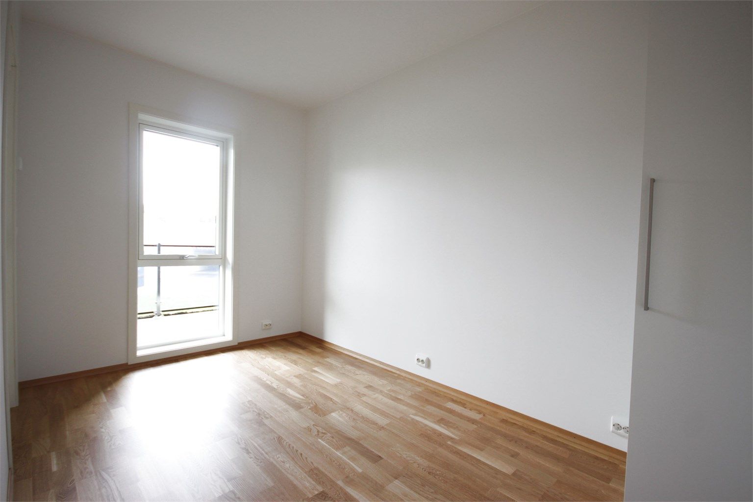 Soverom med garderobeskap.