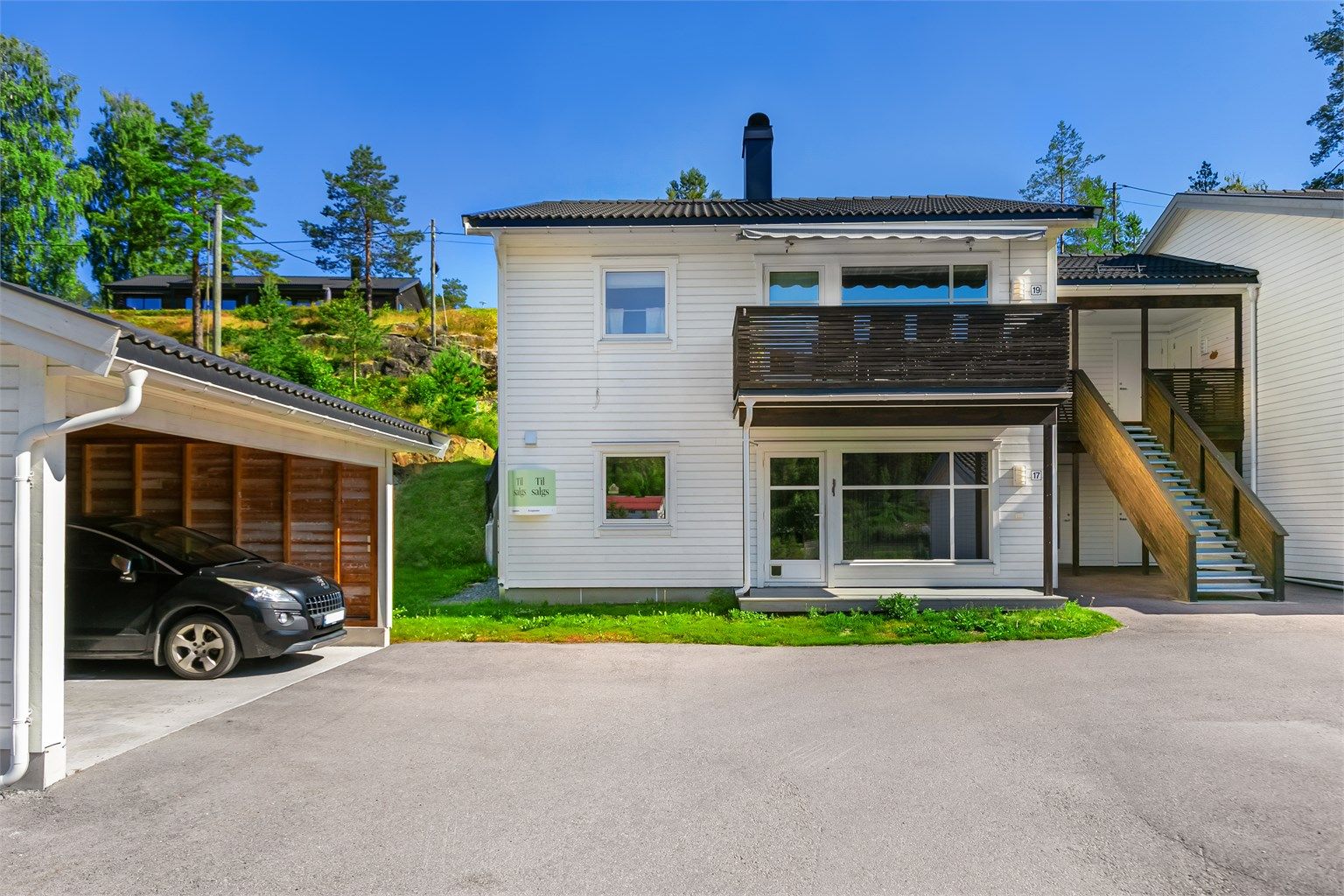 Sentral og barnevennlig beliggenhet med gangavstand til skole, barnehage og butikker.
Foto: Zovenifra.no