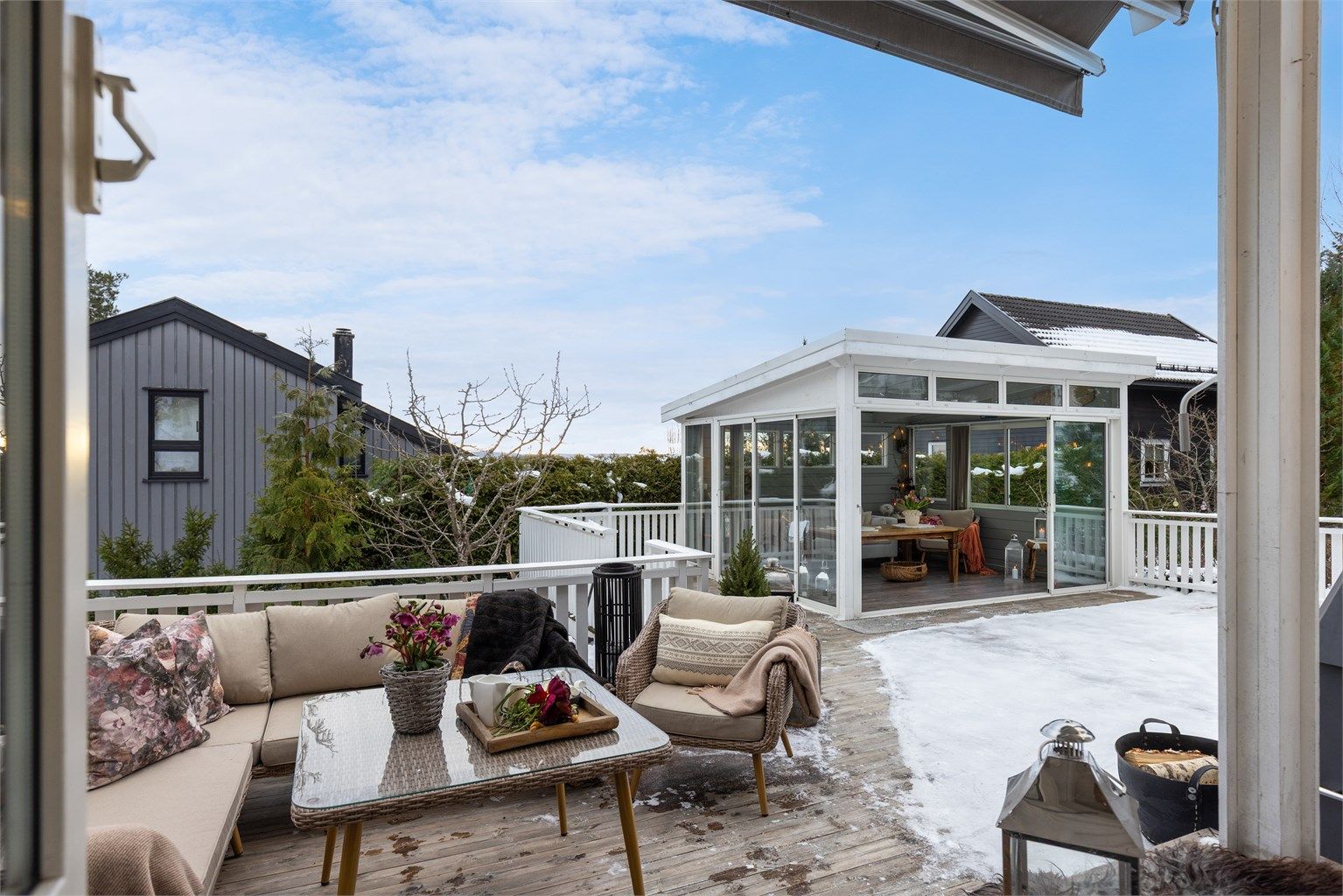 Terrasse med hagestue