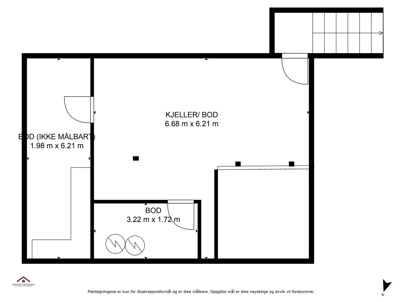 Plantegning med innvendige mål og himmelretning. 