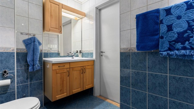 Badet ble pusset opp på 2000-tallet i regi av borettslaget og er en utvidelse av tidligere bad og toalettrom.