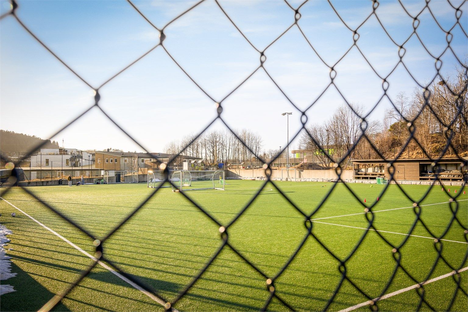 Området er svært barnevennlig med trygge skoleveier og flere leke- og aktivitetsområder i nærområdet. 