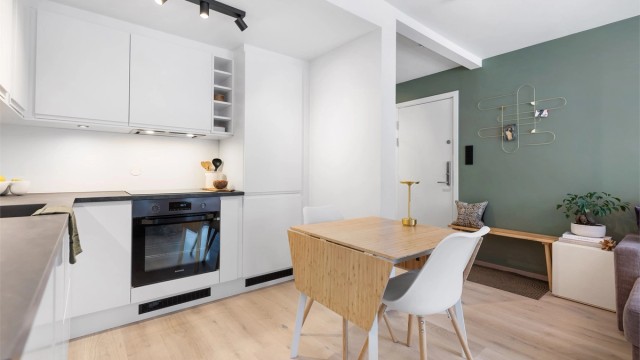 Leiligheten er nyoppusset og holder god standard