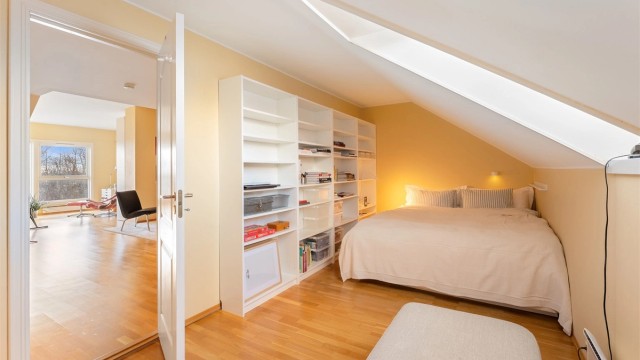 Soverom i loftsteasjen