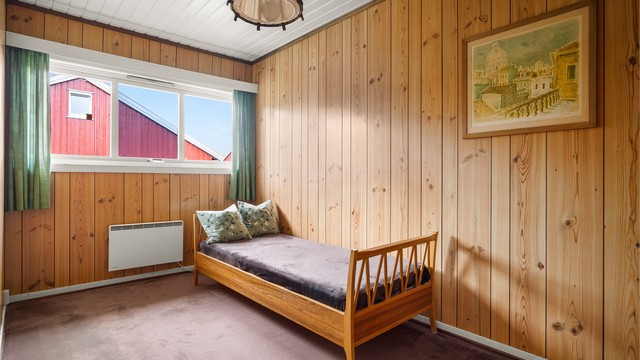 Soverom 2 har også tilgang til eget kott.