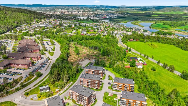 Fra Rælingen er det kort vei til Lillestrøm sentrum med alle sine fasiliteter.