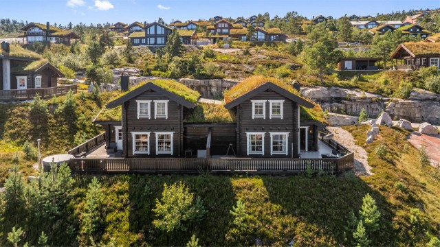 Hytten ligger sentralt og fint til i område med kort vei til alpinanlegget og nydelige turområder