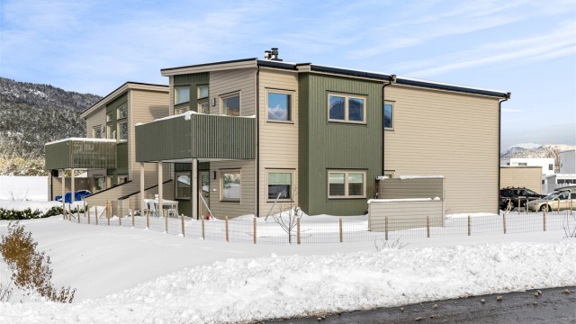 Velkommen til Brattebergringen 2B, presentert av Daglig leder/Eiendomsmegler Preben Willmann
Foto: Stian Wiik