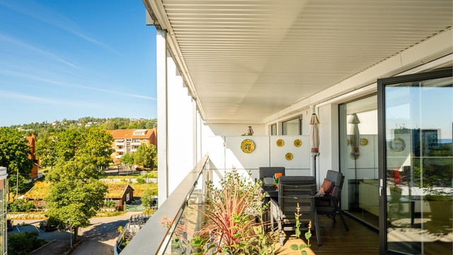 Her er det god plass til en sittegruppe og beplantning etter ønske.