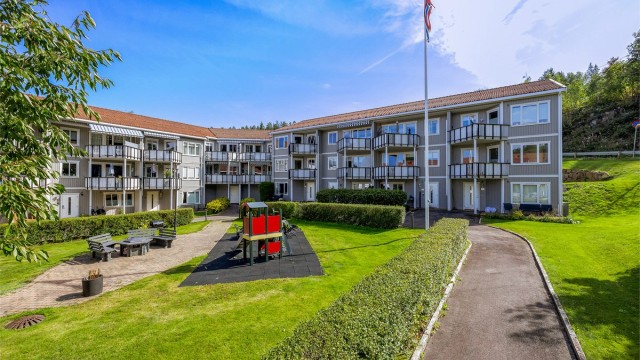 Beliggende i et rolig og etablert boligområde på Hagan i Nittedal.
