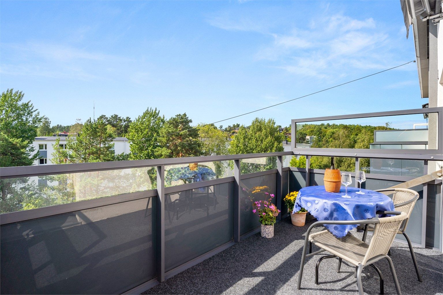 Velkommen til Libakkveien 6B - Presentert av Hamdi Kaptan ved Krogsveen. 