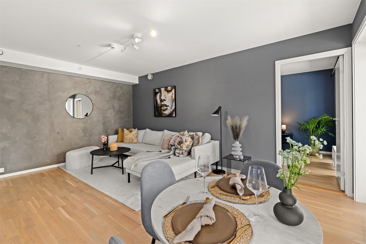 En lys og praktisk 3- roms leilighet beliggende sentralt i Lørenskog.