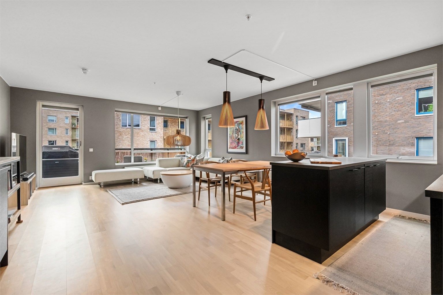 Velkommen til Transistorfaret 5 på Billingstad - Presenter av Eiendomsmegler/Partner Ola Wee Ahlstrand v/Krogsveen Bærum