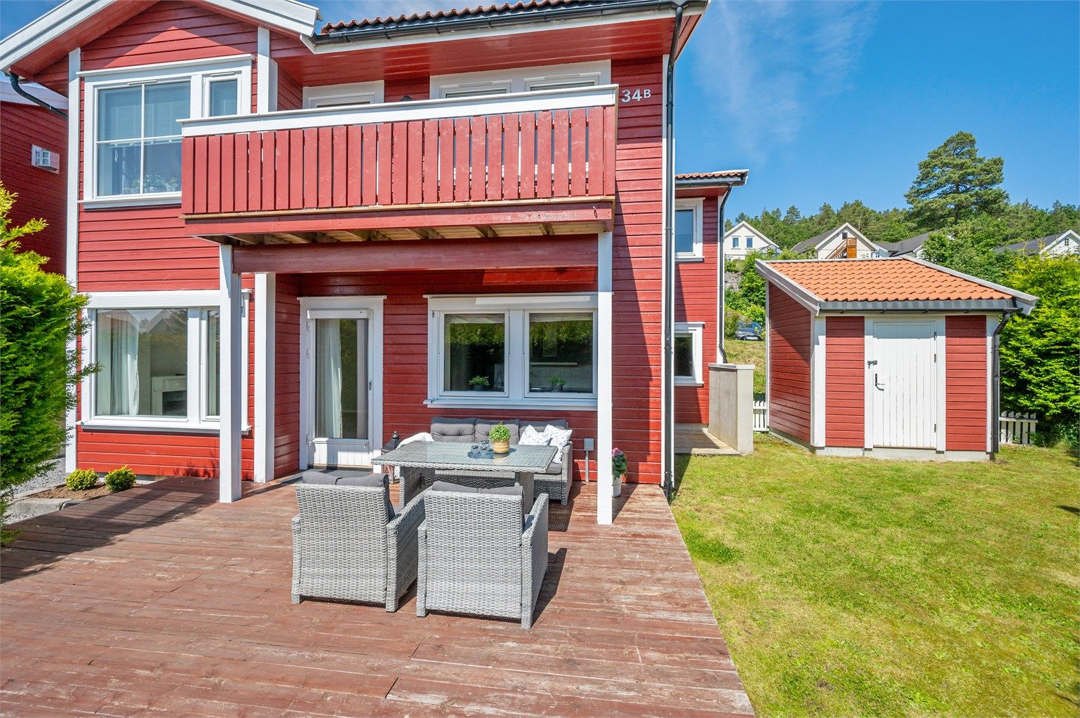 Leilighet på bakkeplan med solrikt uteområde i skjermede omgivelser