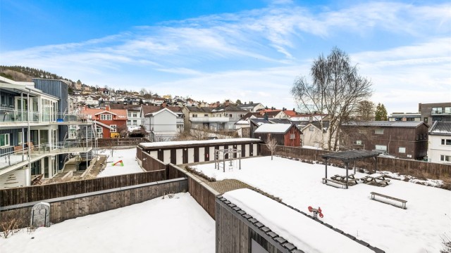 Utsikt fra balkongen.