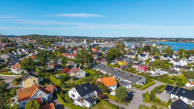 Flott beliggenhet på Teie med kort vei til både sjøen og Tønsberg sentrum.