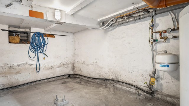 Det er også et felles rom i grovkjelleren.