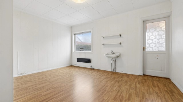 Det andre soverommet i etasjen. Et rom med flere bruksmuligheter.