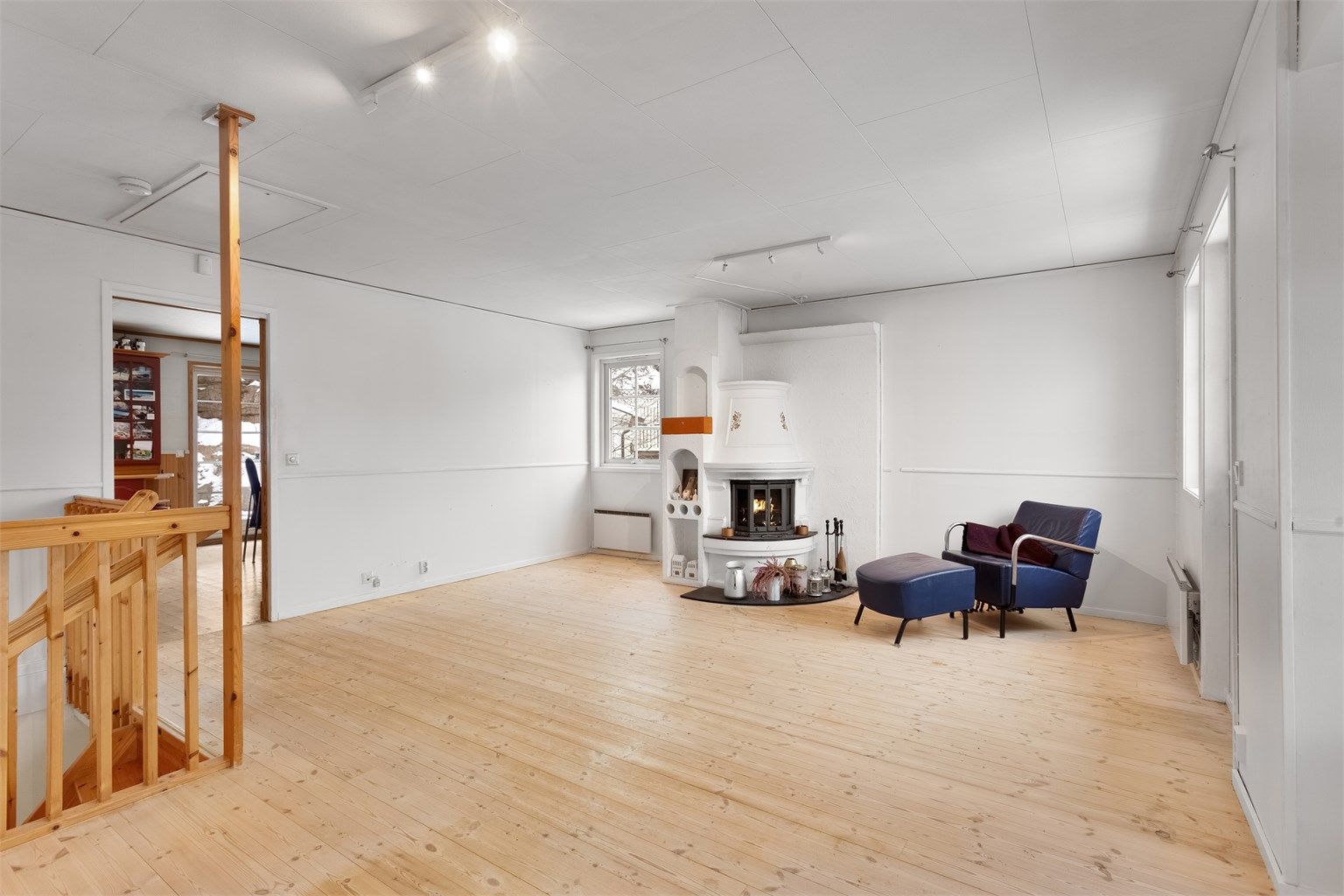 Stue med god plass til møblement.