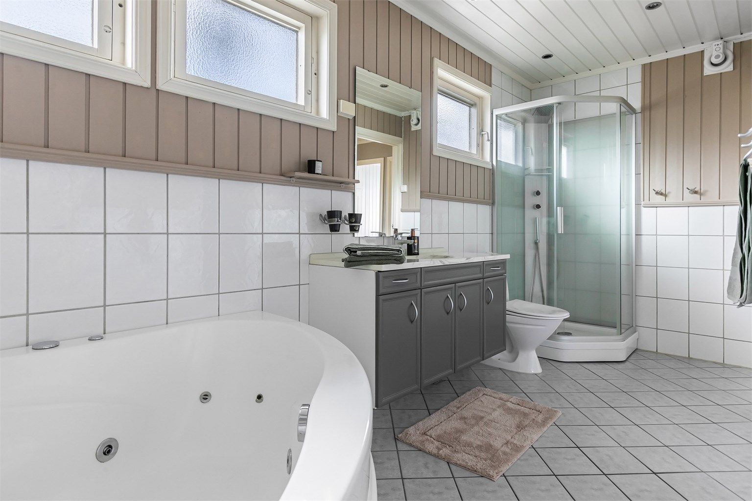Badet ble sist renovert i 2001