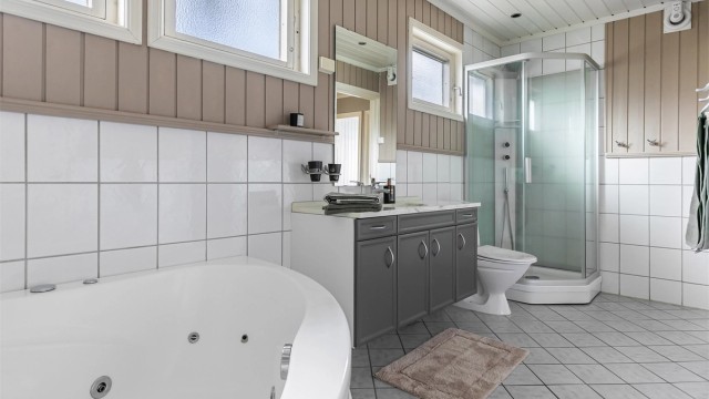 Badet ble sist renovert i 2001