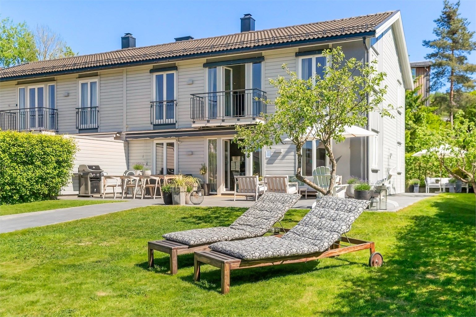 Her kan du nyte solen fra morgen til kveld