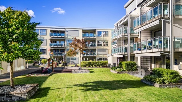 Atrium har en liten lekeplass