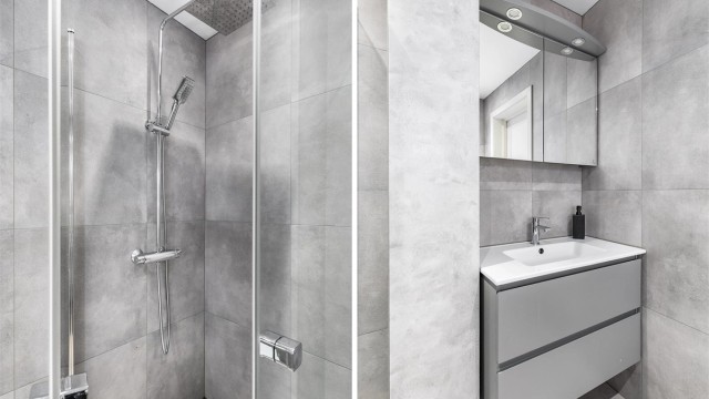 Nytt sanitærutstyr og nye møbler ble installert i 2019. Samtidig med renovering ble også nye rør og nytt elektrisk anlegg lagt opp, gulvvarme inkludert.