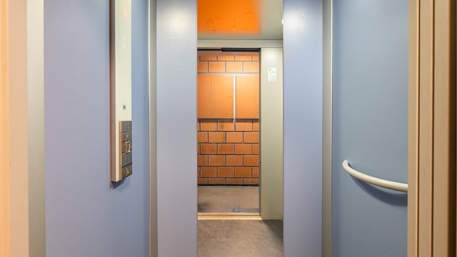 Trappefri tilgang direkte fra garasjeplan når man bruker heisen