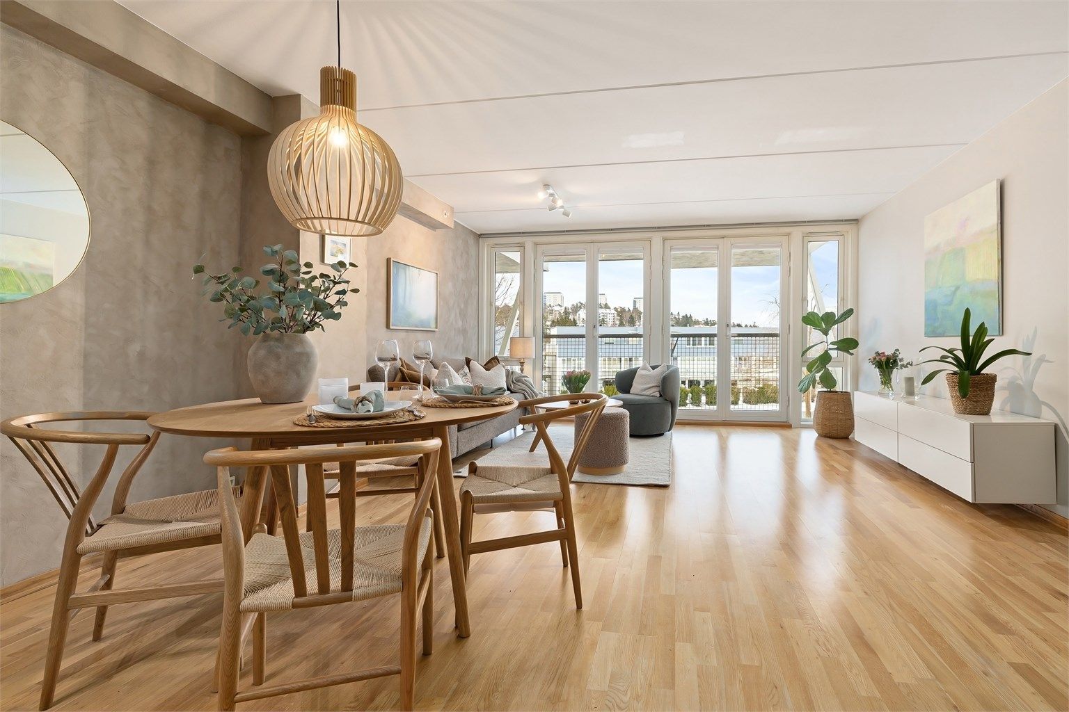 Velkommen til Årvollveien 60A - presentert av Jan Robert Ottesen v/ Krogsveen Årvoll