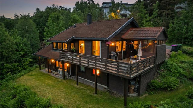 Velkommen til Petterstuveien 12