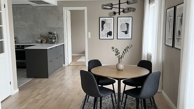 Inspirasjonsbilde stue og kjøkken laget med AI