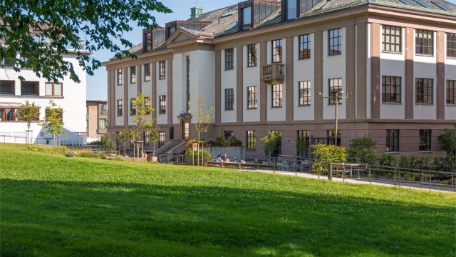 Hermetikken byr på et levende og attraktivt nærmiljø på Eiganes.